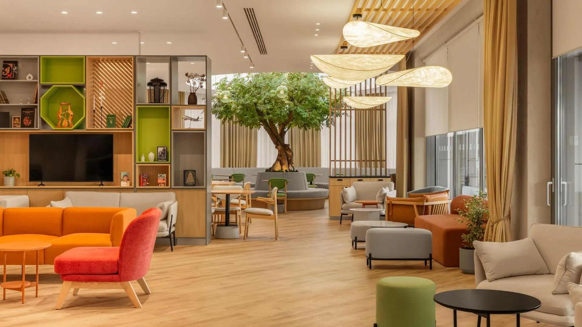 Hotell Holiday Inn Almaty By Ihg