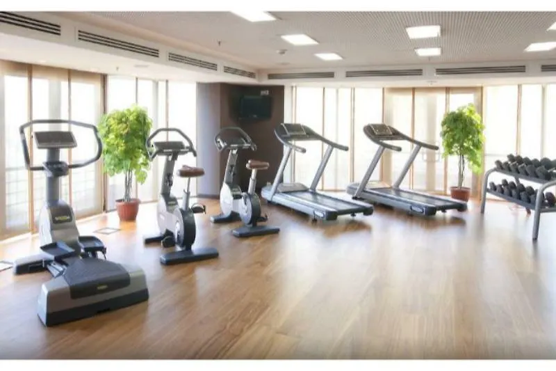 Otel Holiday Inn Almaty By Ihg