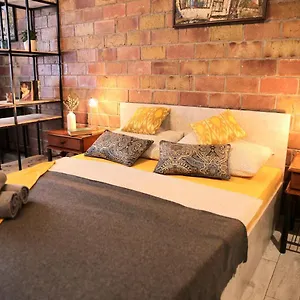Apartment Adt