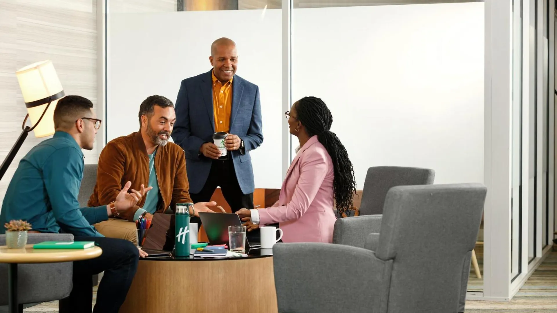 Hotel Holiday Inn Almaty By Ihg