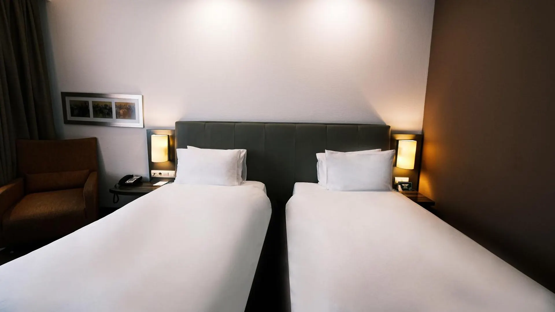 Holiday Inn Almaty By Ihg 4*,  Καζακστάν