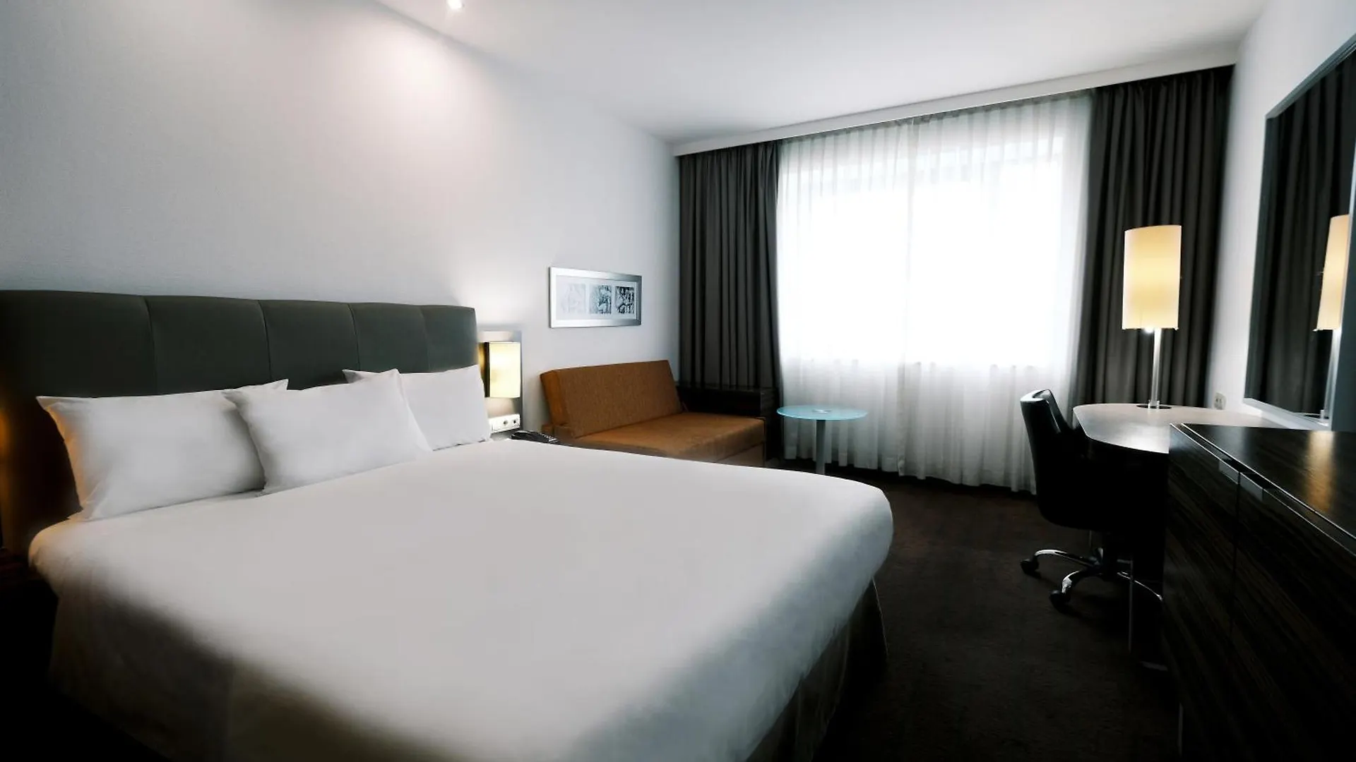 Ξενοδοχείο Holiday Inn Almaty By Ihg