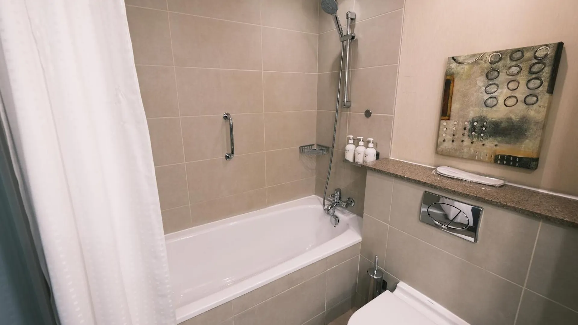 Hotel Holiday Inn Almaty By Ihg
